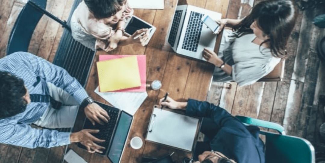 プラットフォーム